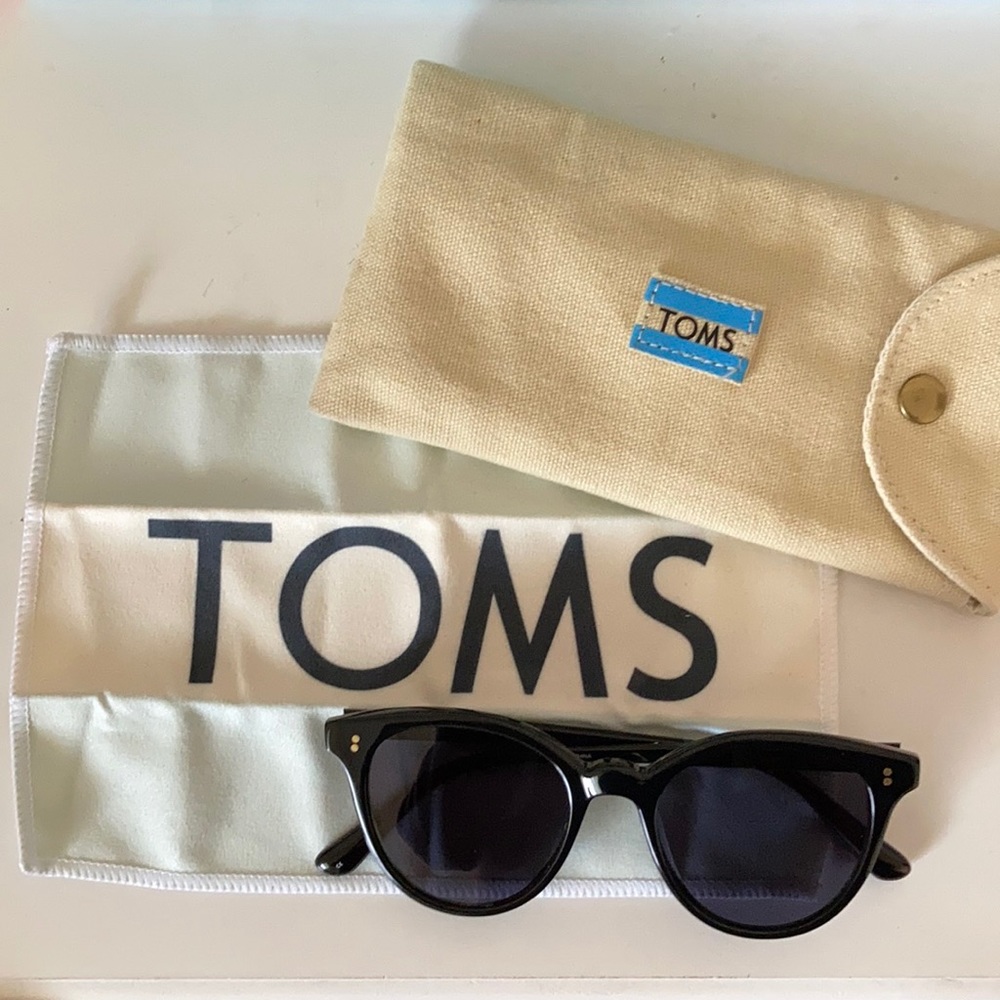 Toms Black Sunglasses with Case